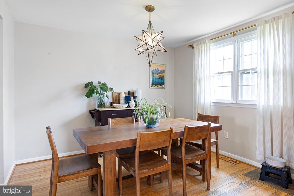 414 LEE TERRACE