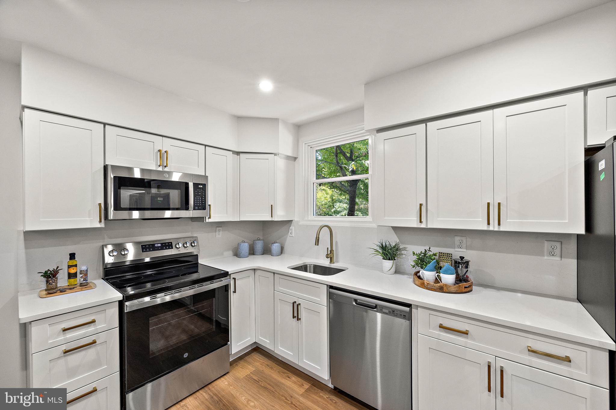 4404 MILLER ROAD