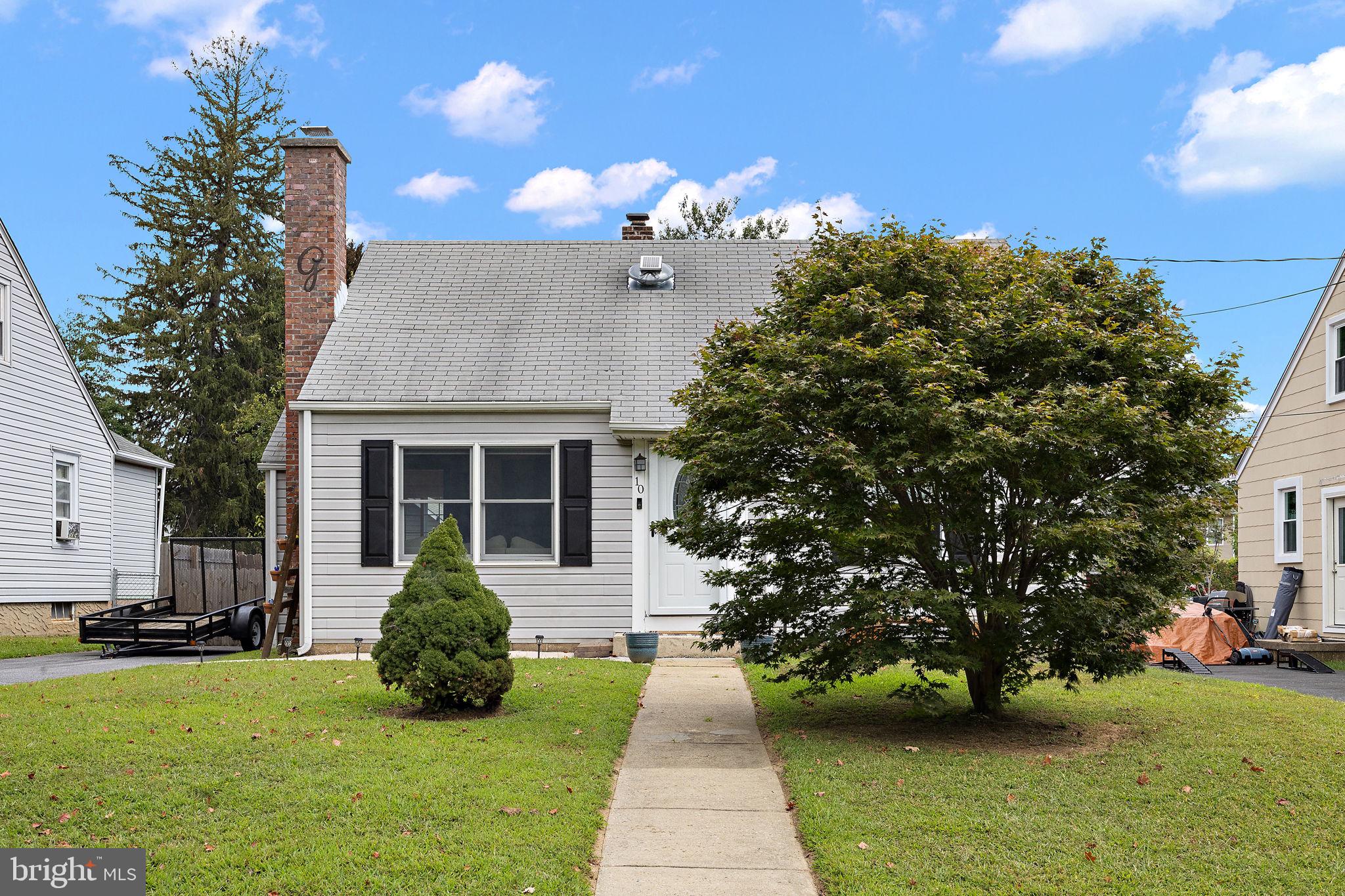 10 ELLIOTT AVENUE
