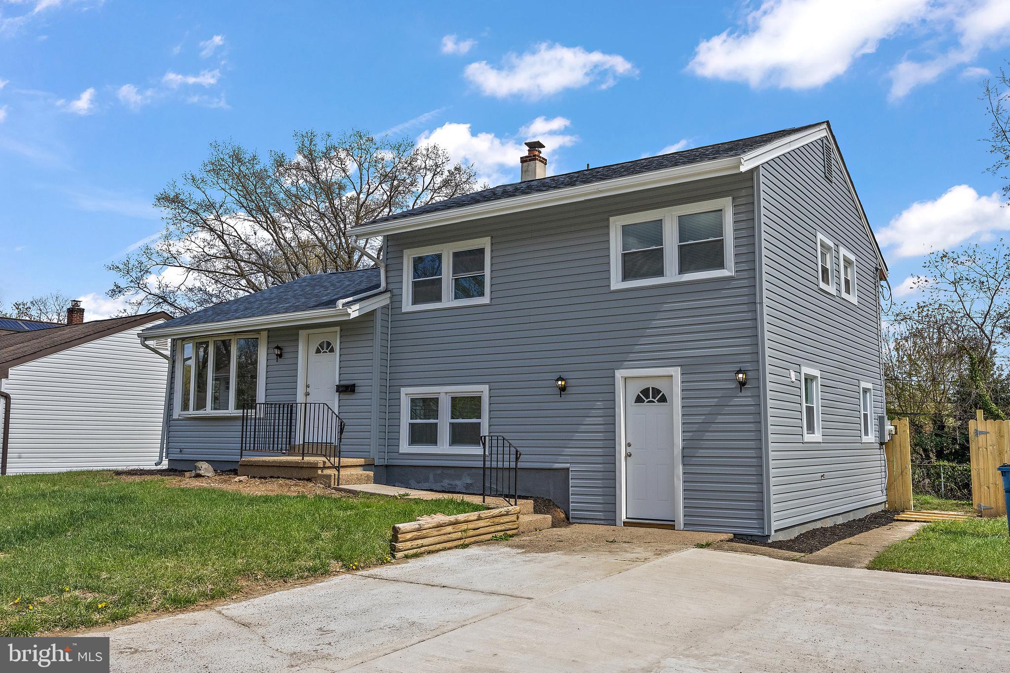 20 E DICKENS ROAD