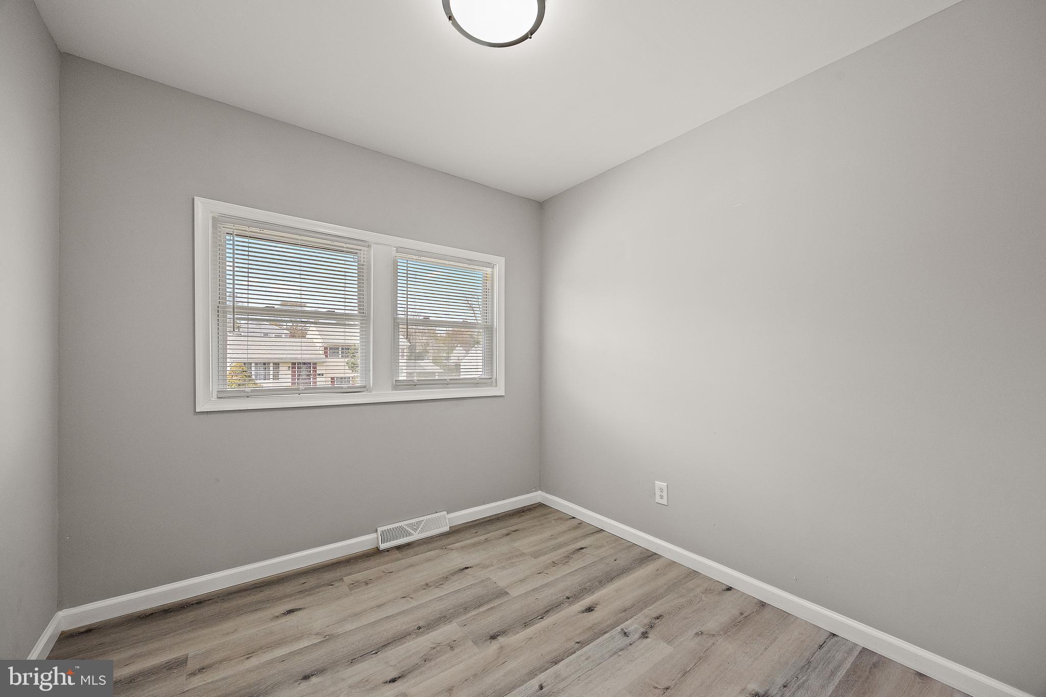 20 E DICKENS ROAD