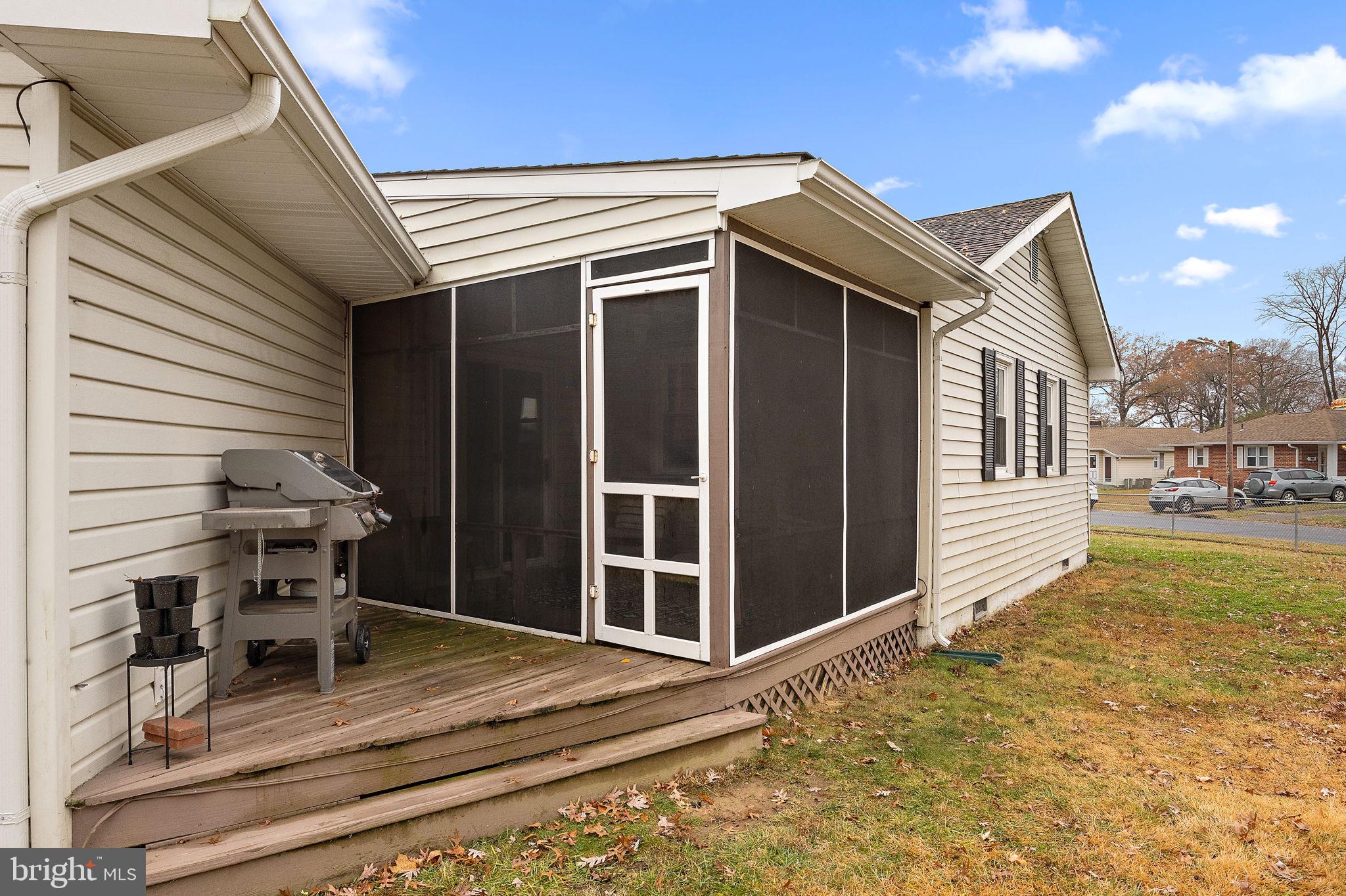 3841 KATHERINE AVENUE