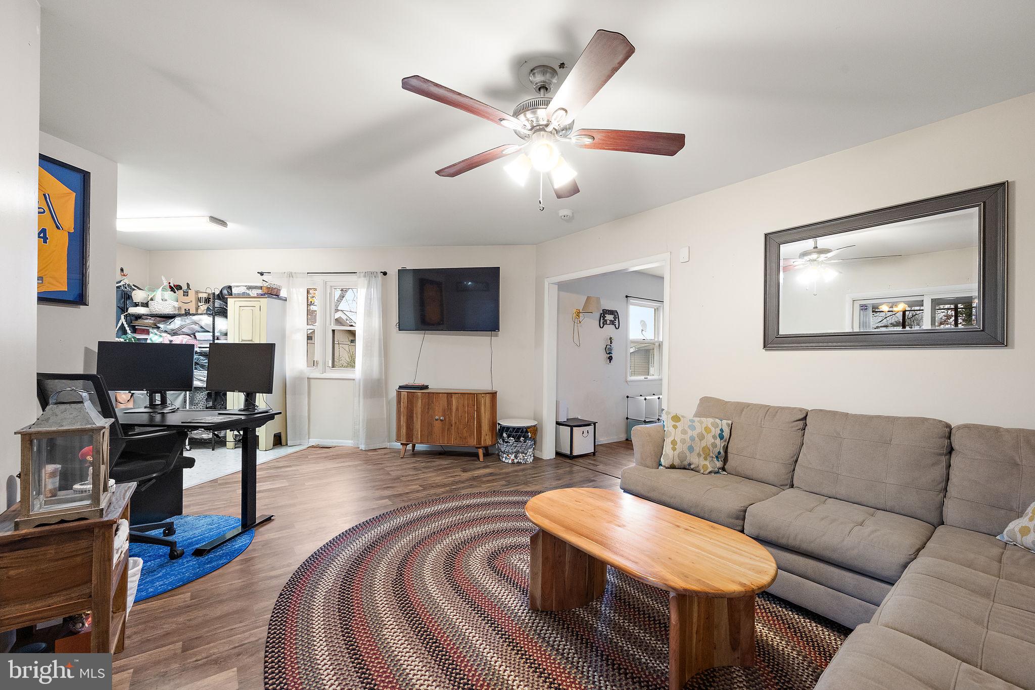 3841 KATHERINE AVENUE