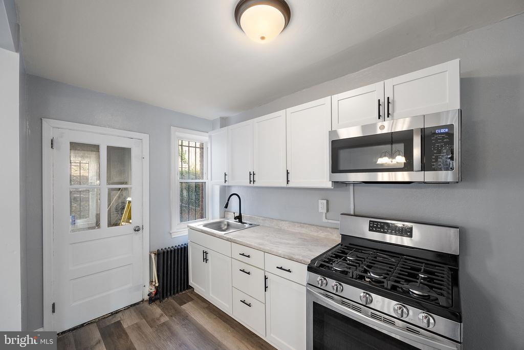 1409 W 4TH STREET
