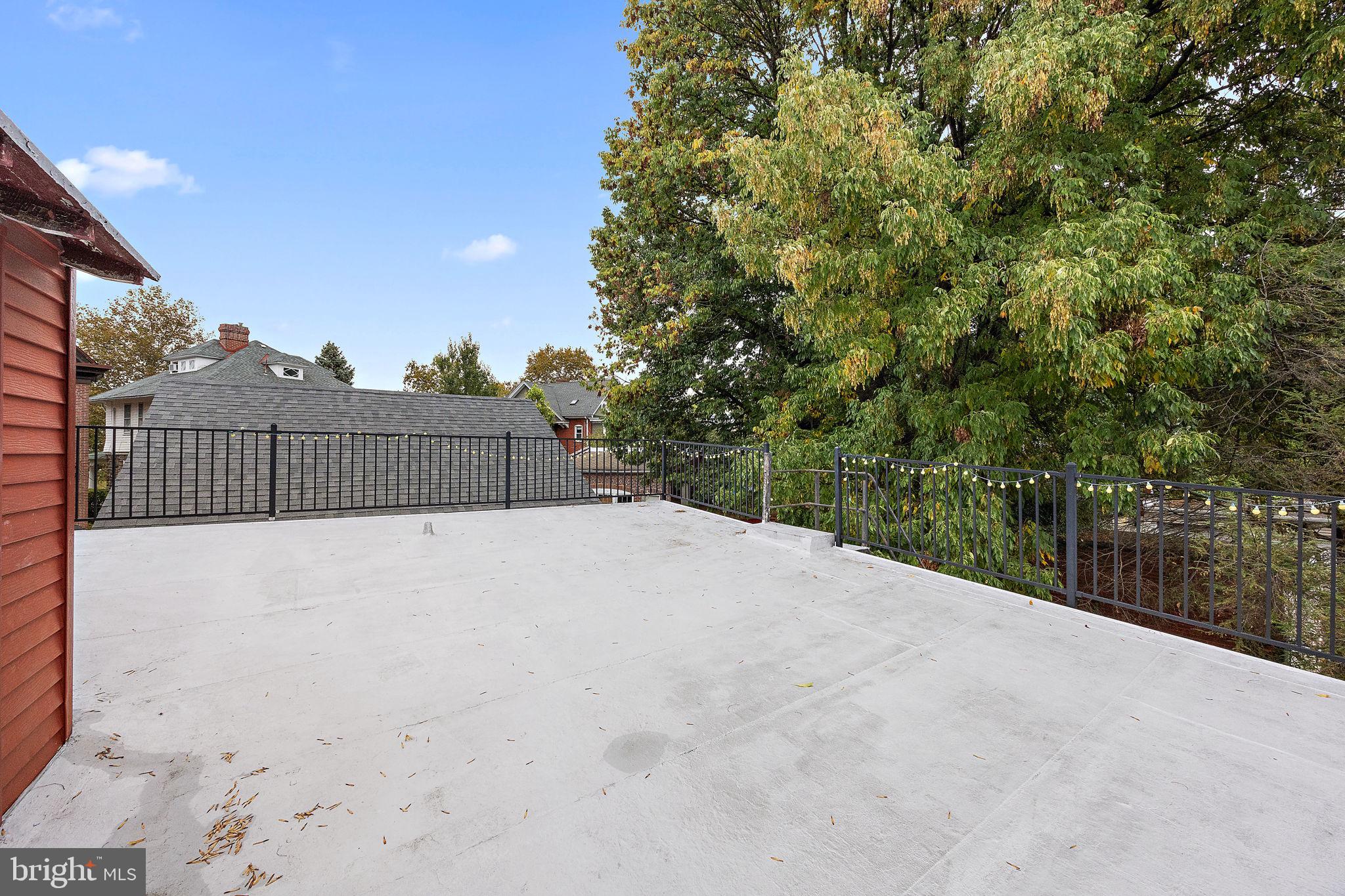 409 W 20TH STREET 2