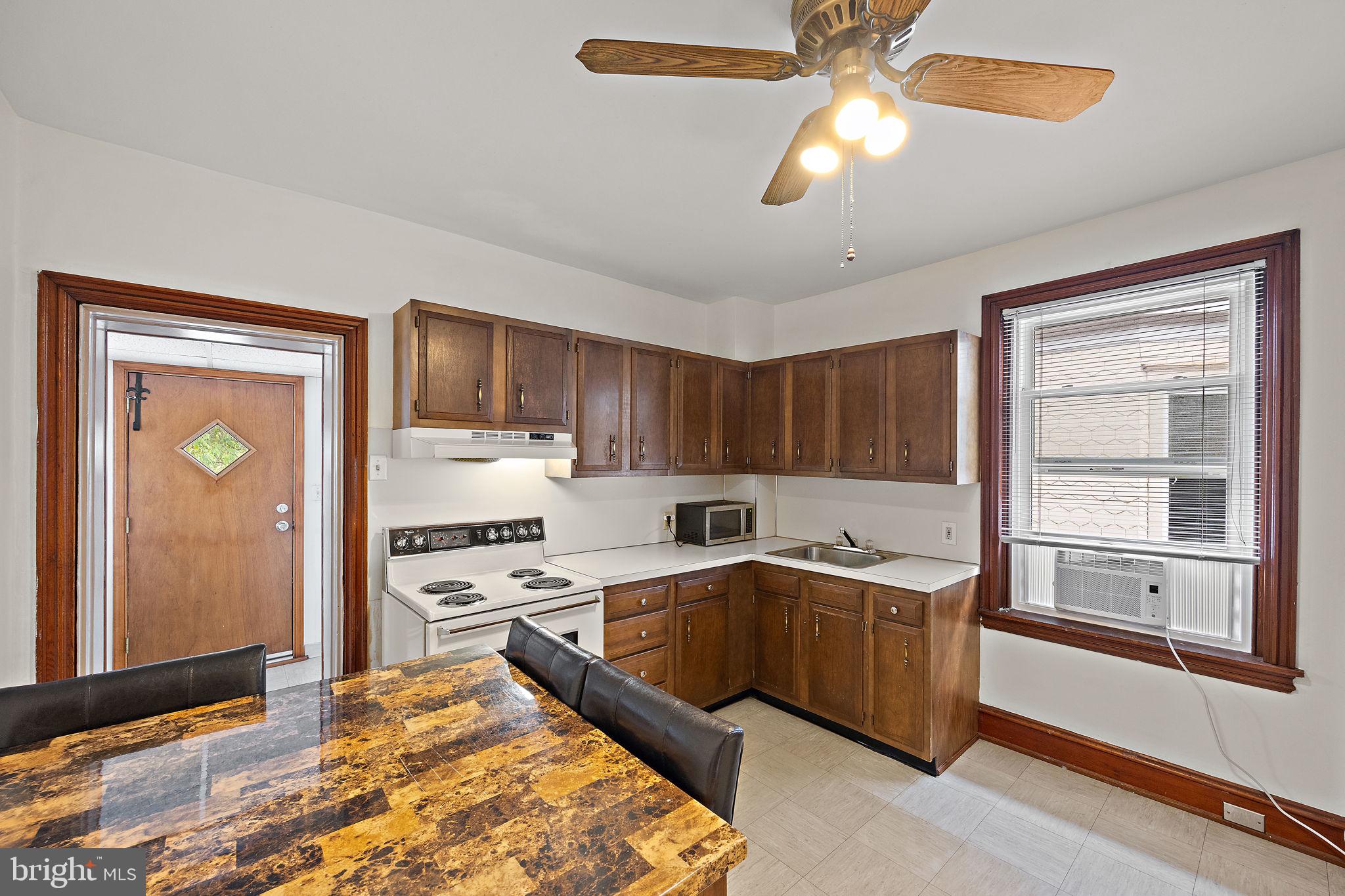 409 W 20TH STREET 2