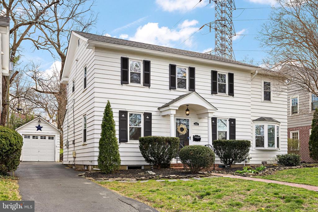 9 WIER AVENUE