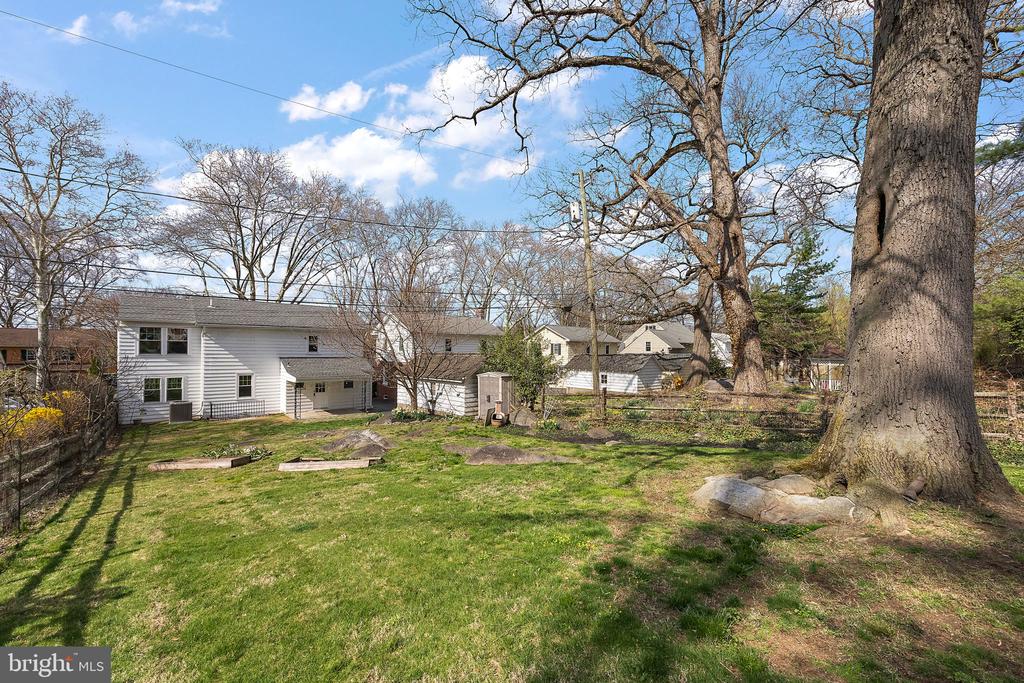 9 WIER AVENUE