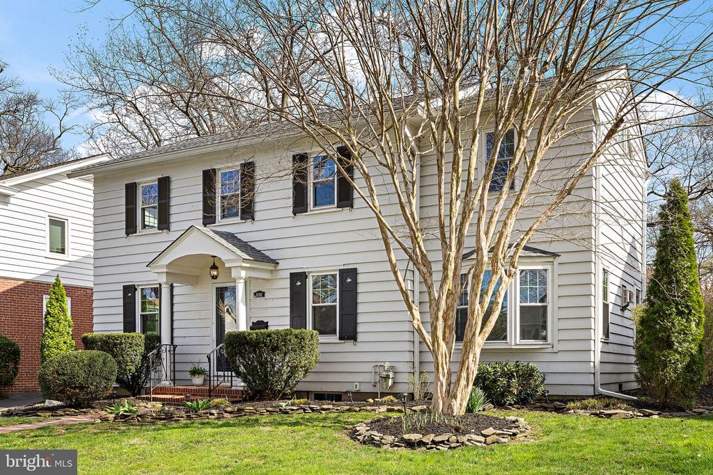 9 WIER AVENUE