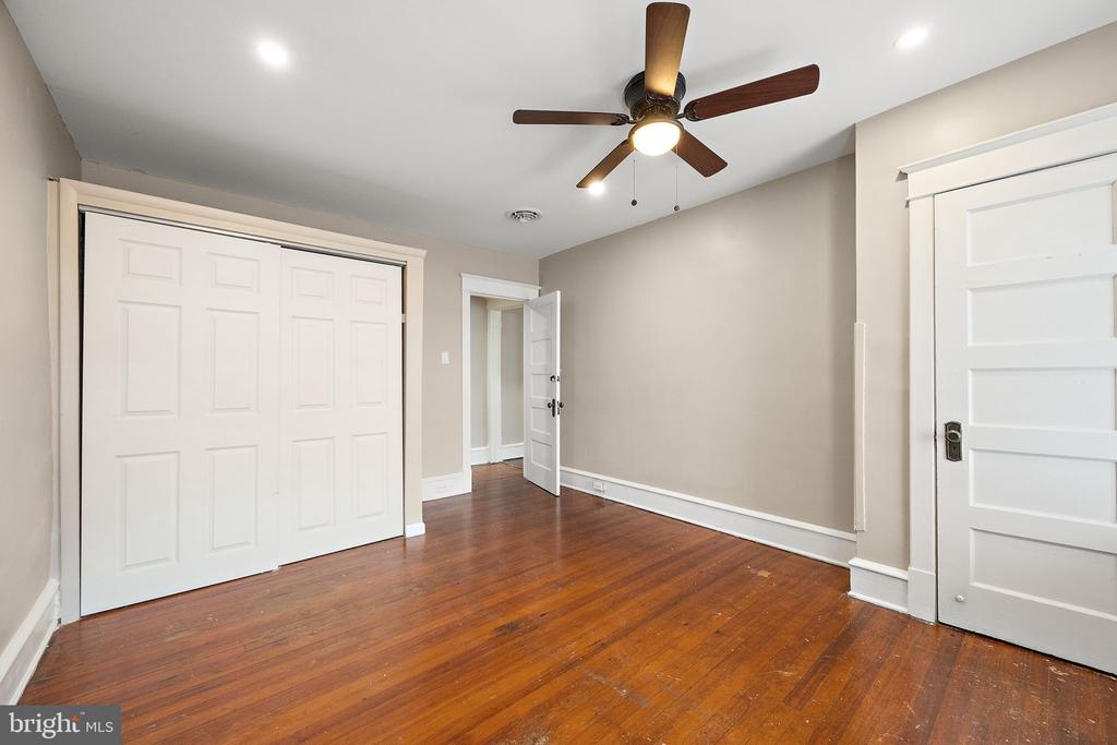 1522 W 7TH STREET 3