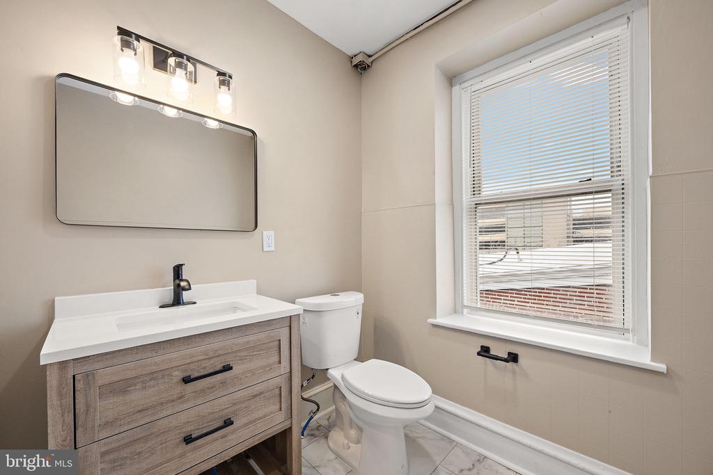 1522 W 7TH STREET 3