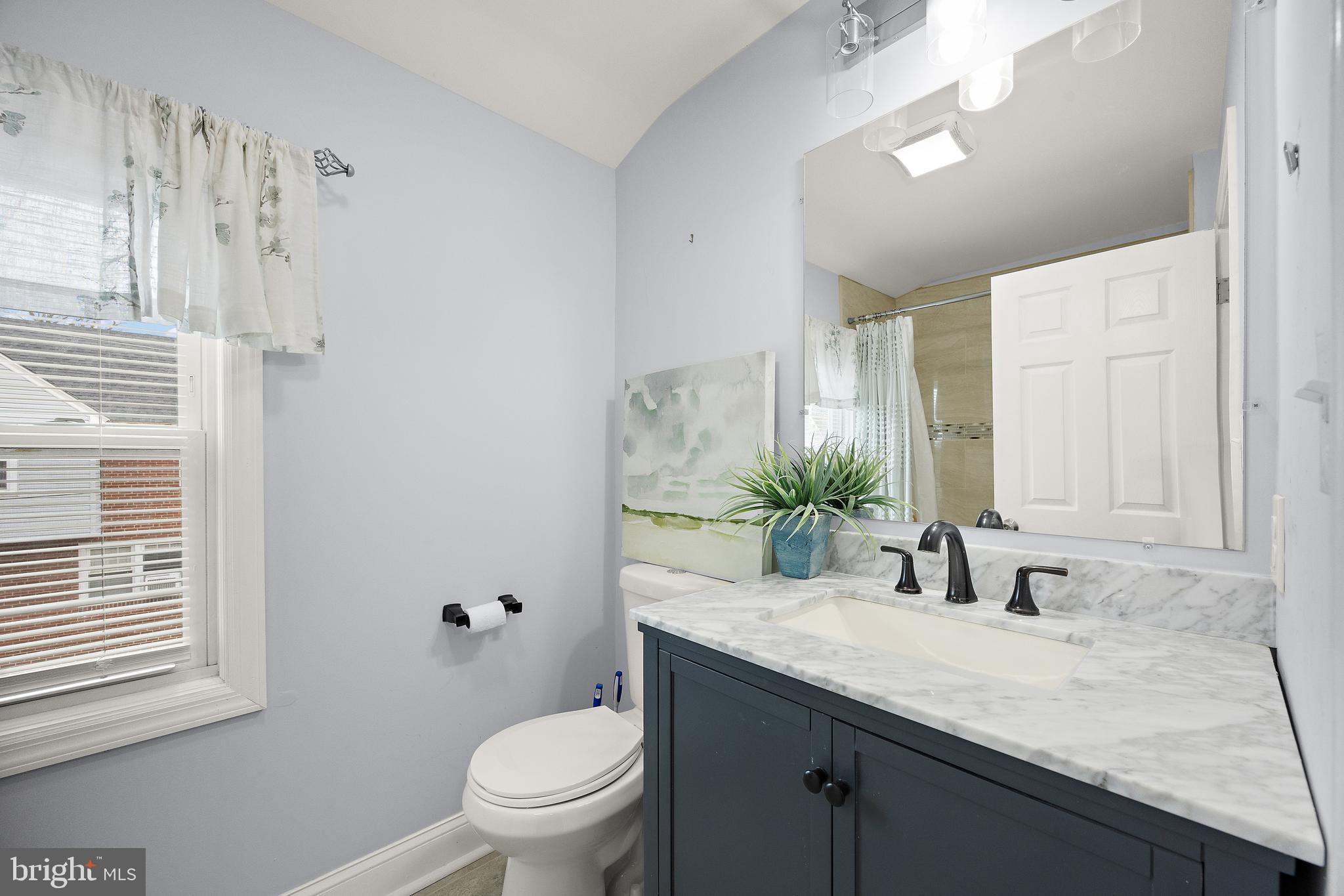 2923 N VAN BUREN STREET