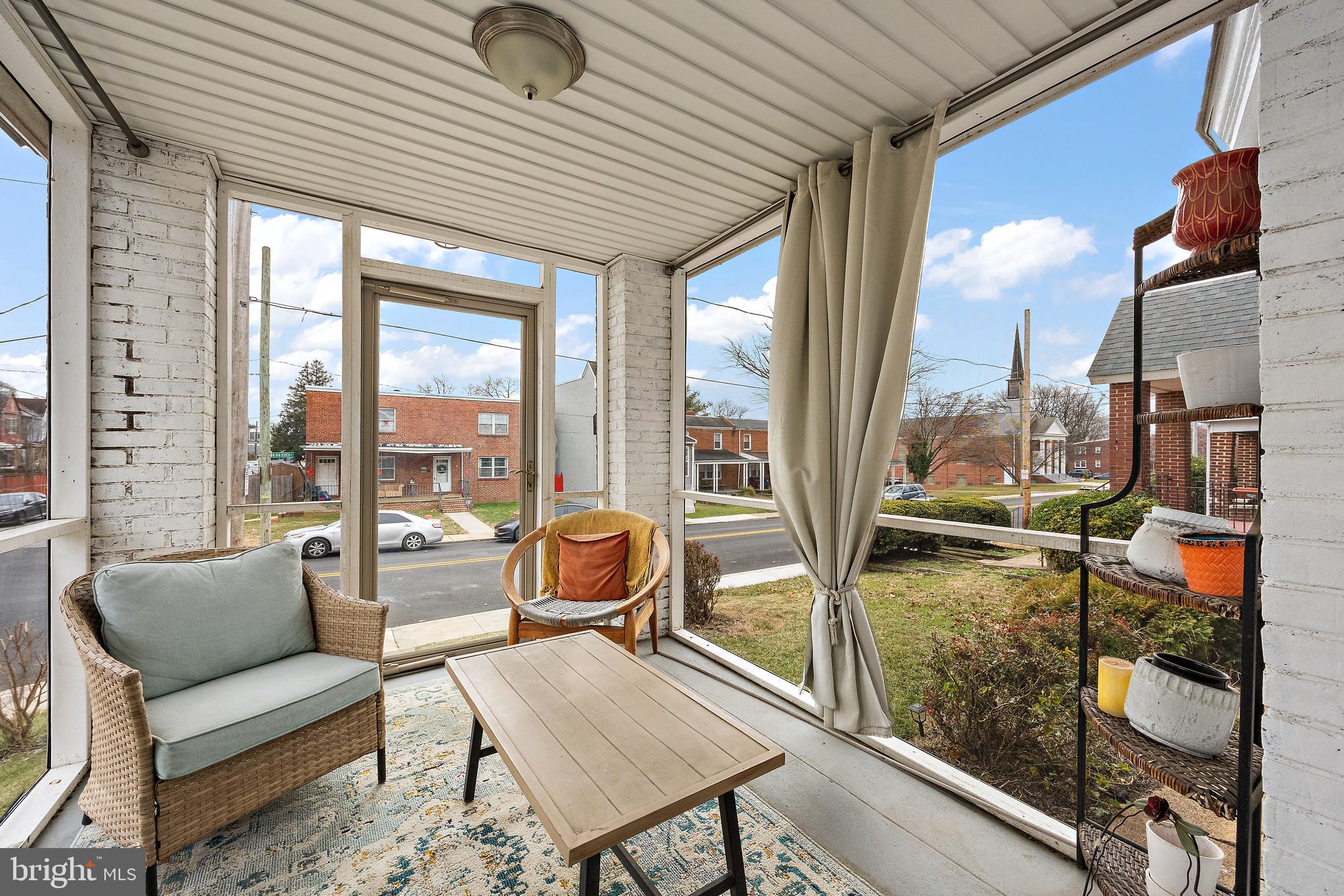 2923 N VAN BUREN STREET