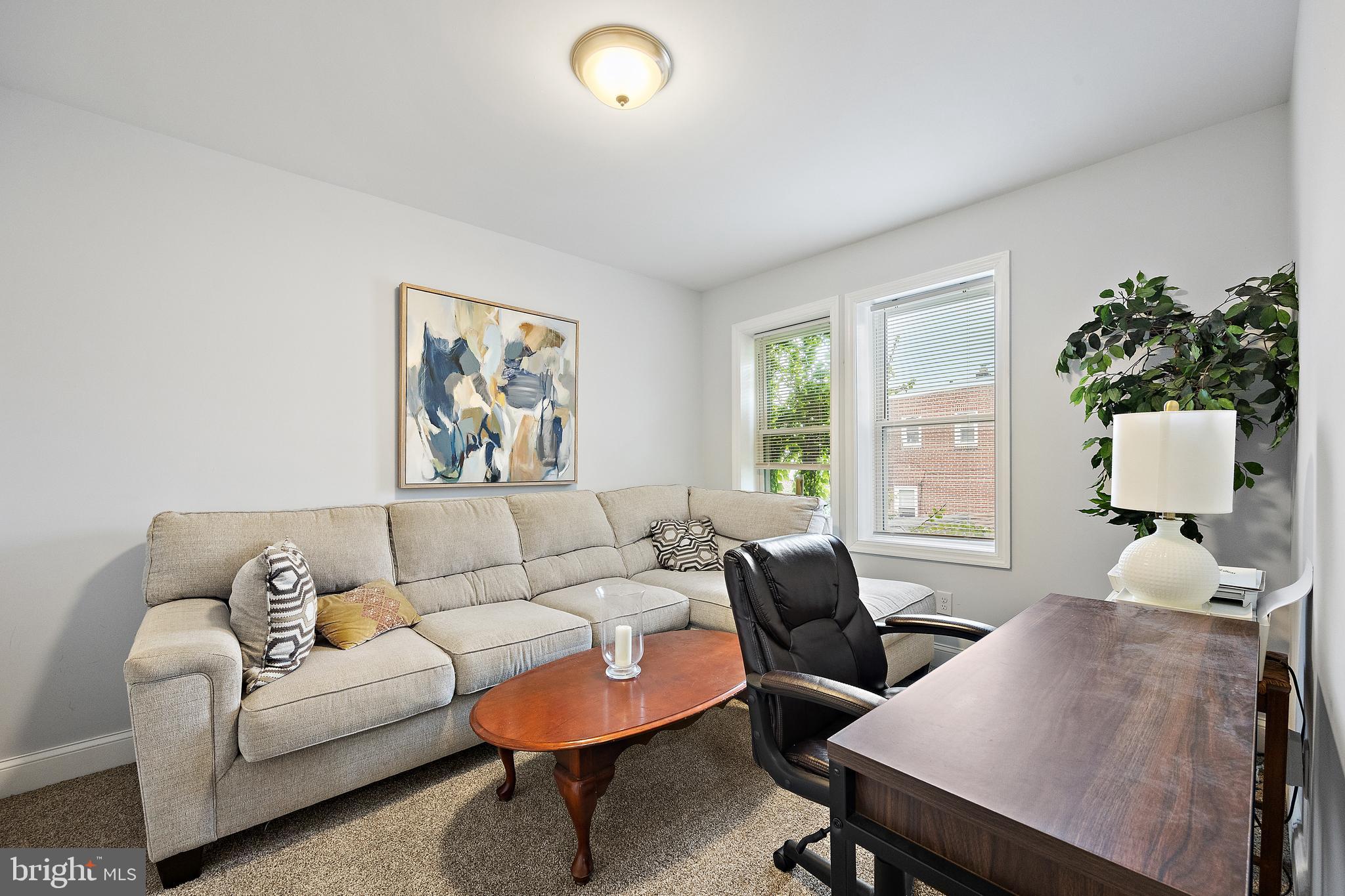 2923 N VAN BUREN STREET