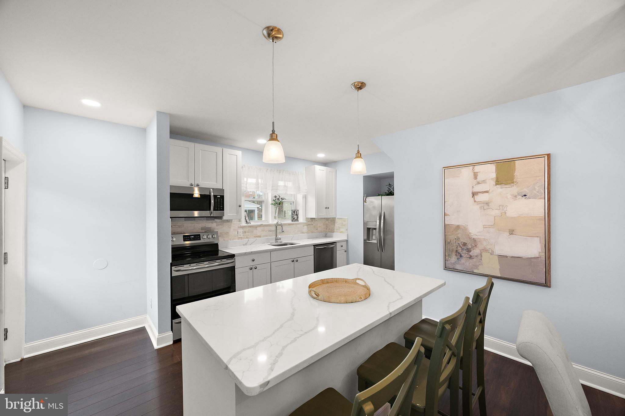 2923 N VAN BUREN STREET