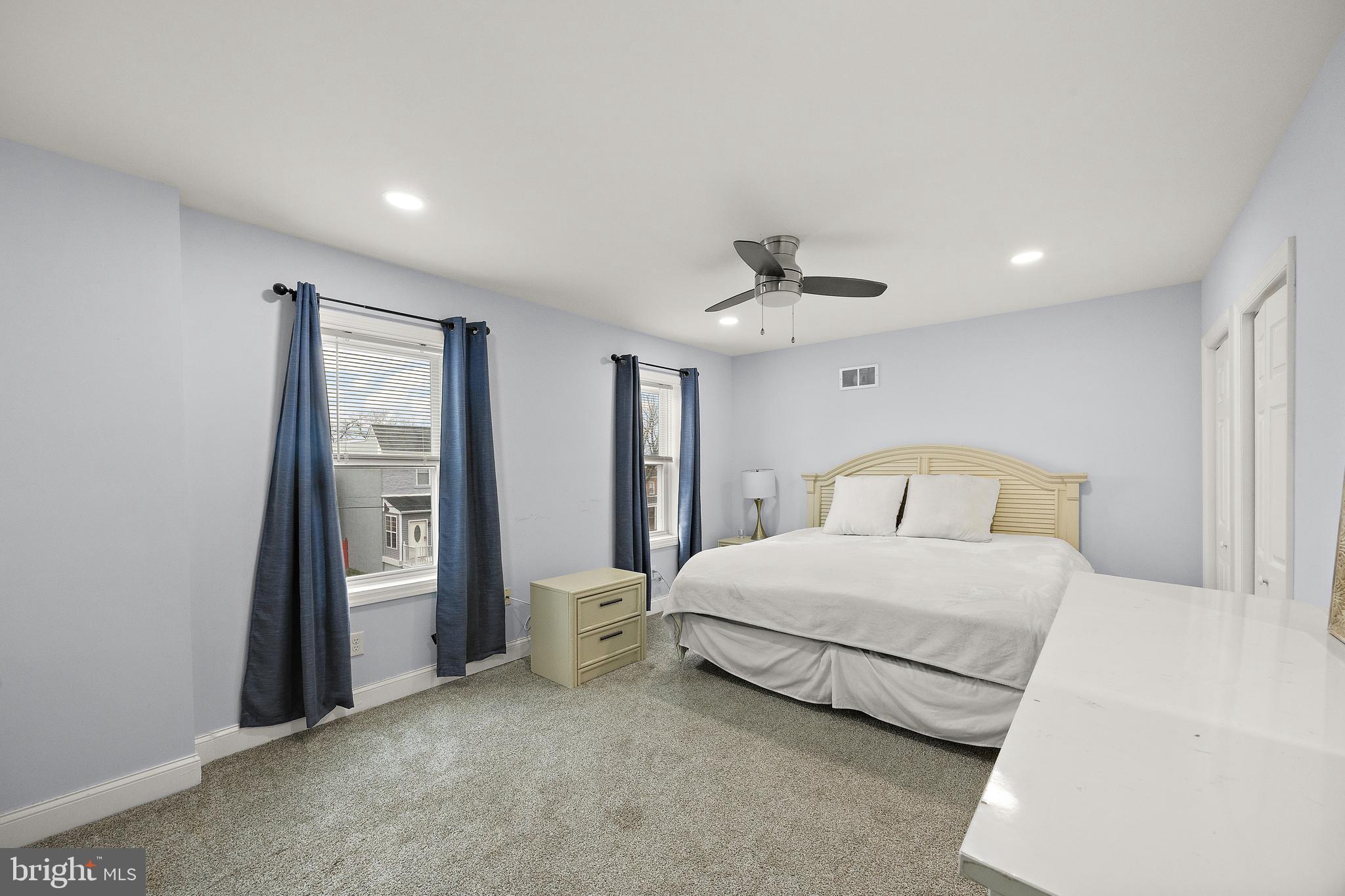 2923 N VAN BUREN STREET