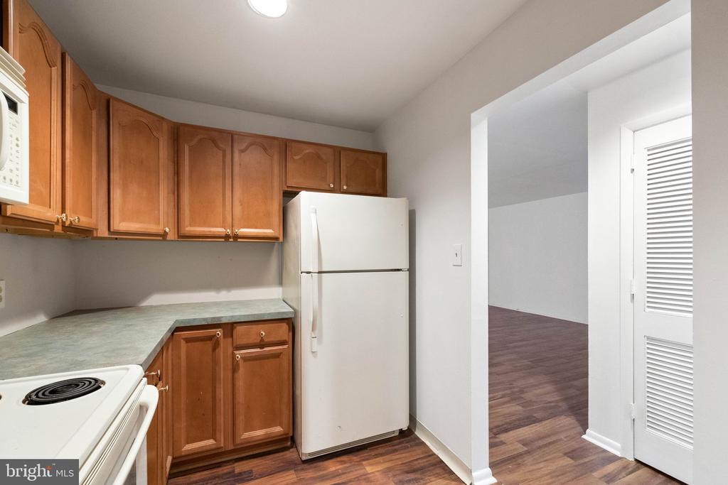 13 TROLLEY SQUARE C