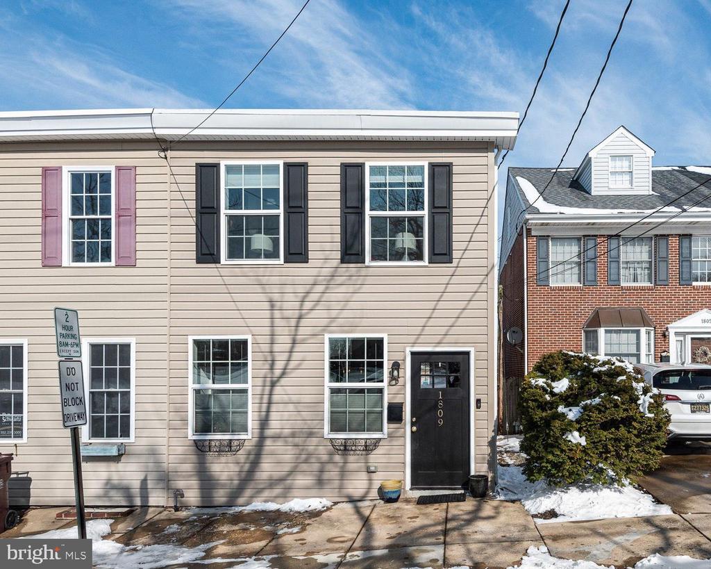 1809 W 10TH STREET