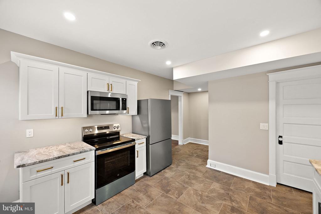 1522 W 7TH STREET 2