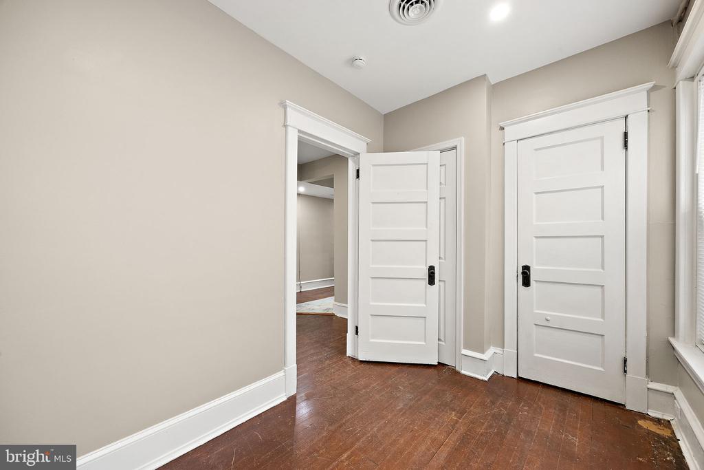 1522 W 7TH STREET 2