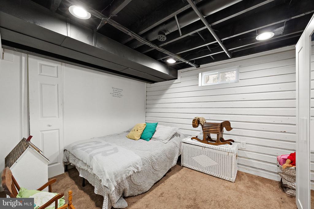 301 ORINDA DRIVE