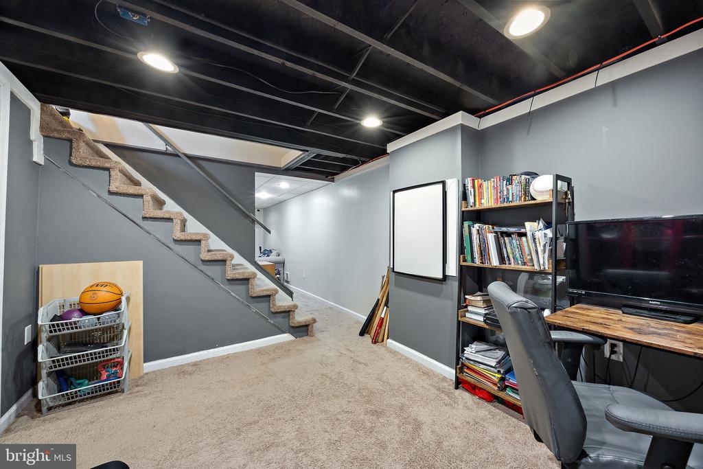 301 ORINDA DRIVE