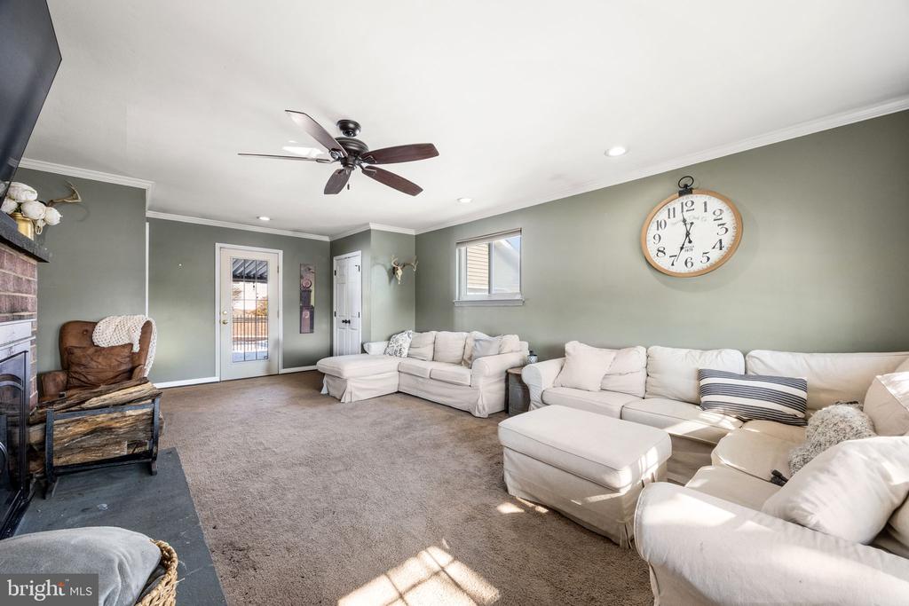 301 ORINDA DRIVE