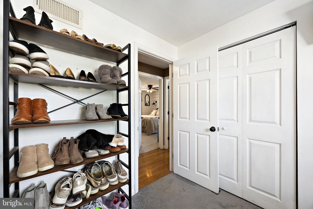 301 ORINDA DRIVE