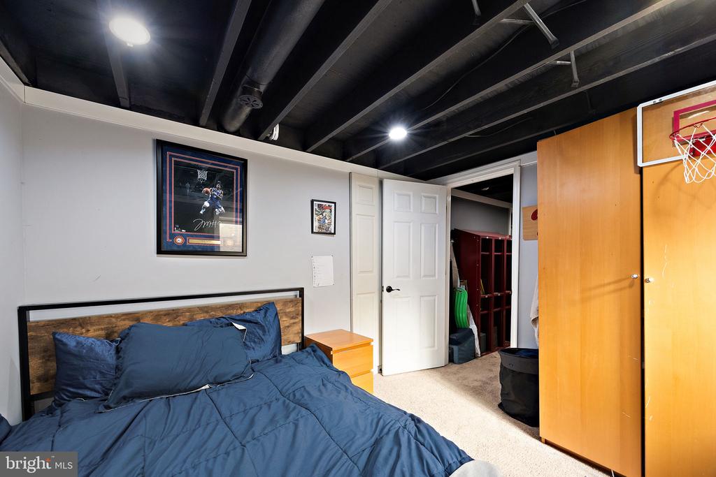 301 ORINDA DRIVE