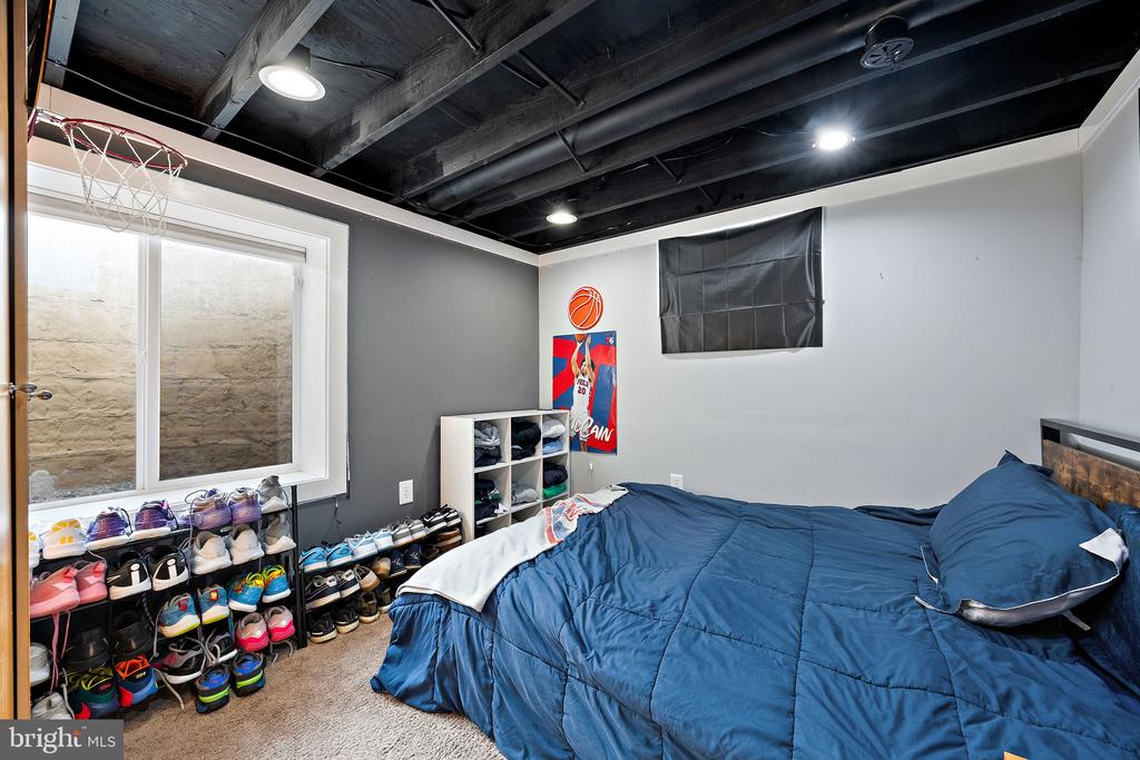 301 ORINDA DRIVE