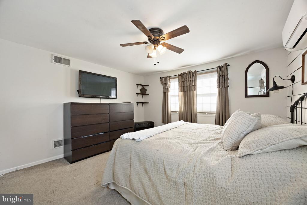 301 ORINDA DRIVE
