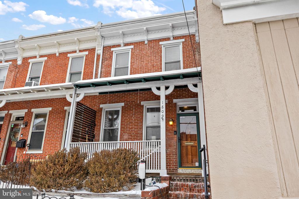 1809 W 16TH STREET