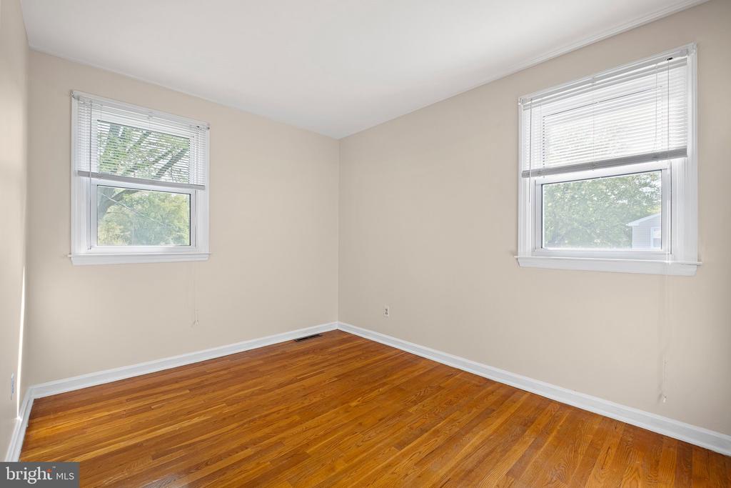 2403 LARKWOOD DRIVE