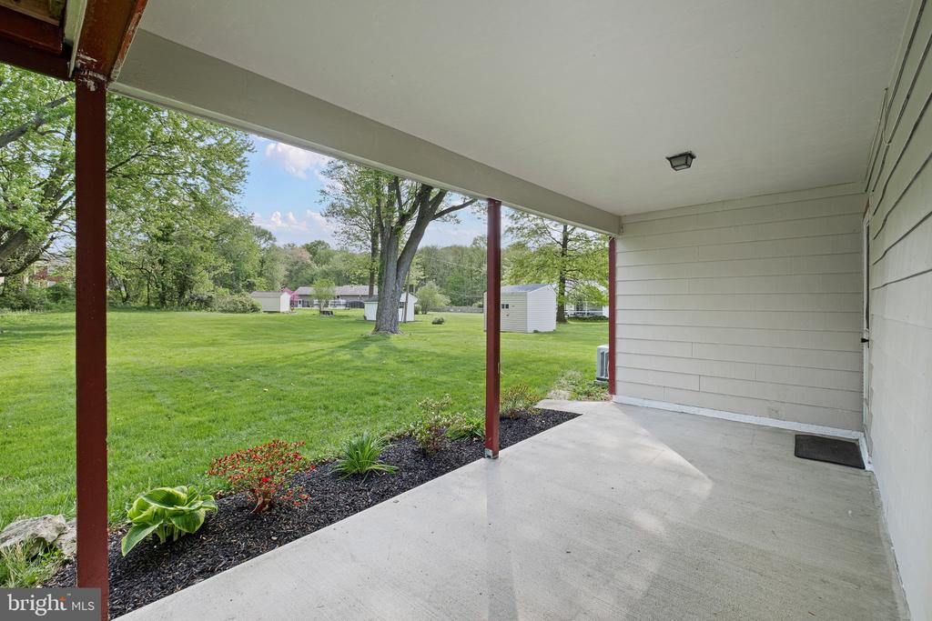 2403 LARKWOOD DRIVE