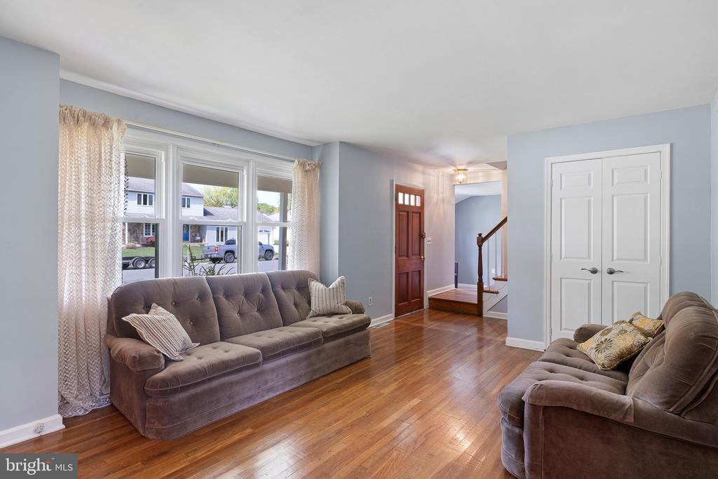 2403 LARKWOOD DRIVE
