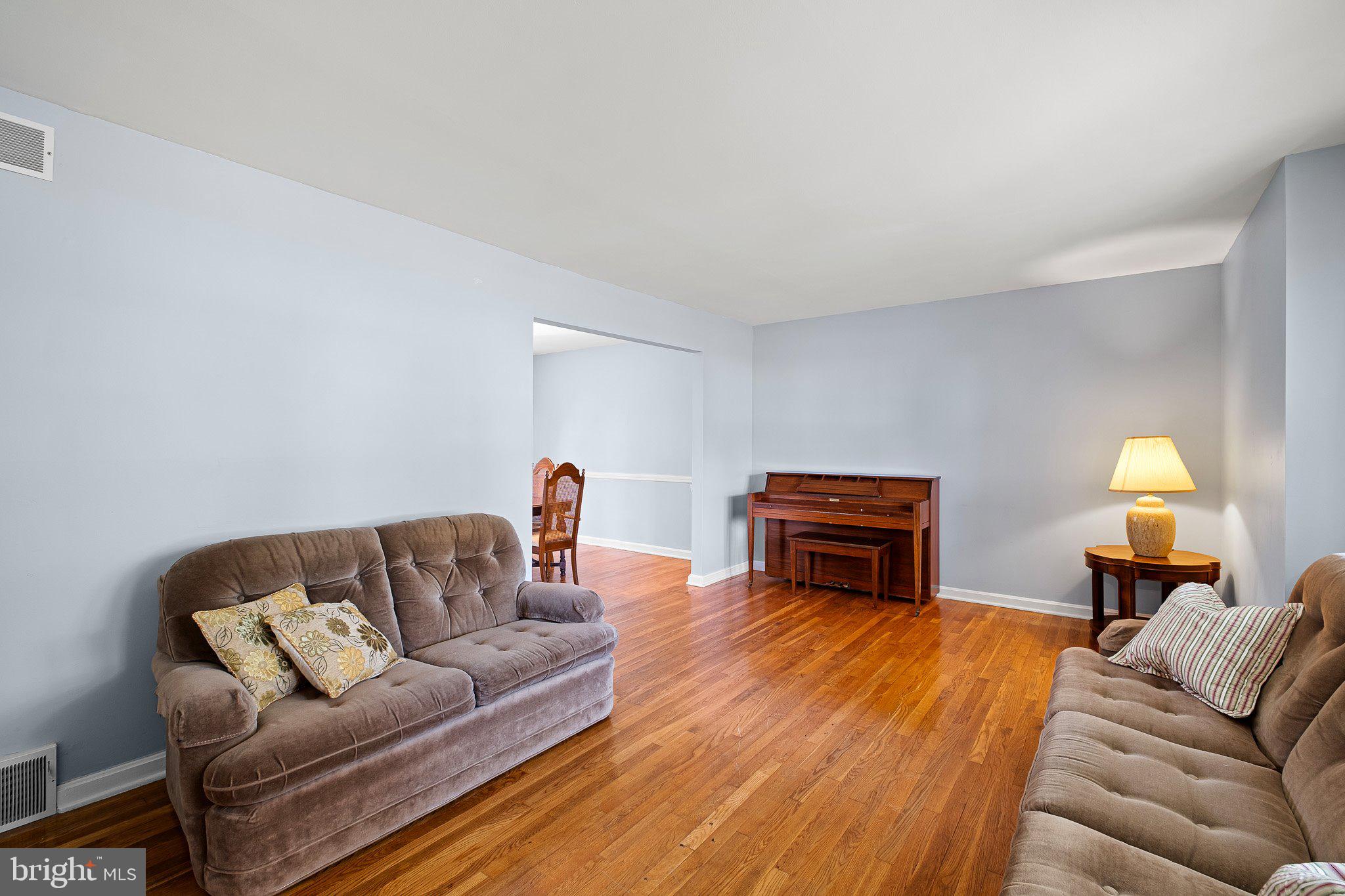 2403 LARKWOOD DRIVE