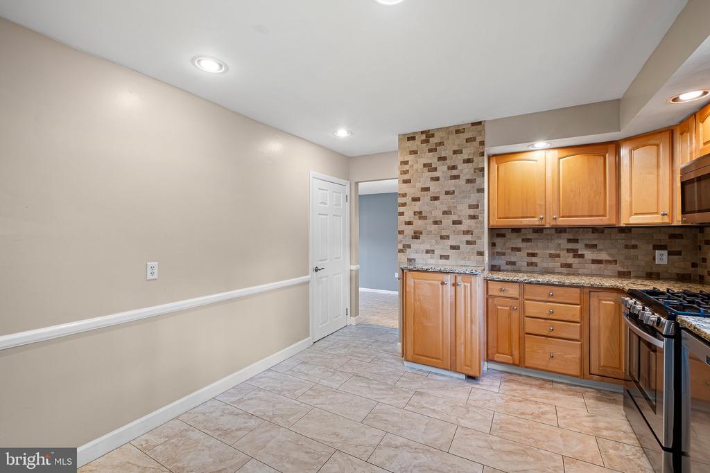 2403 LARKWOOD DRIVE