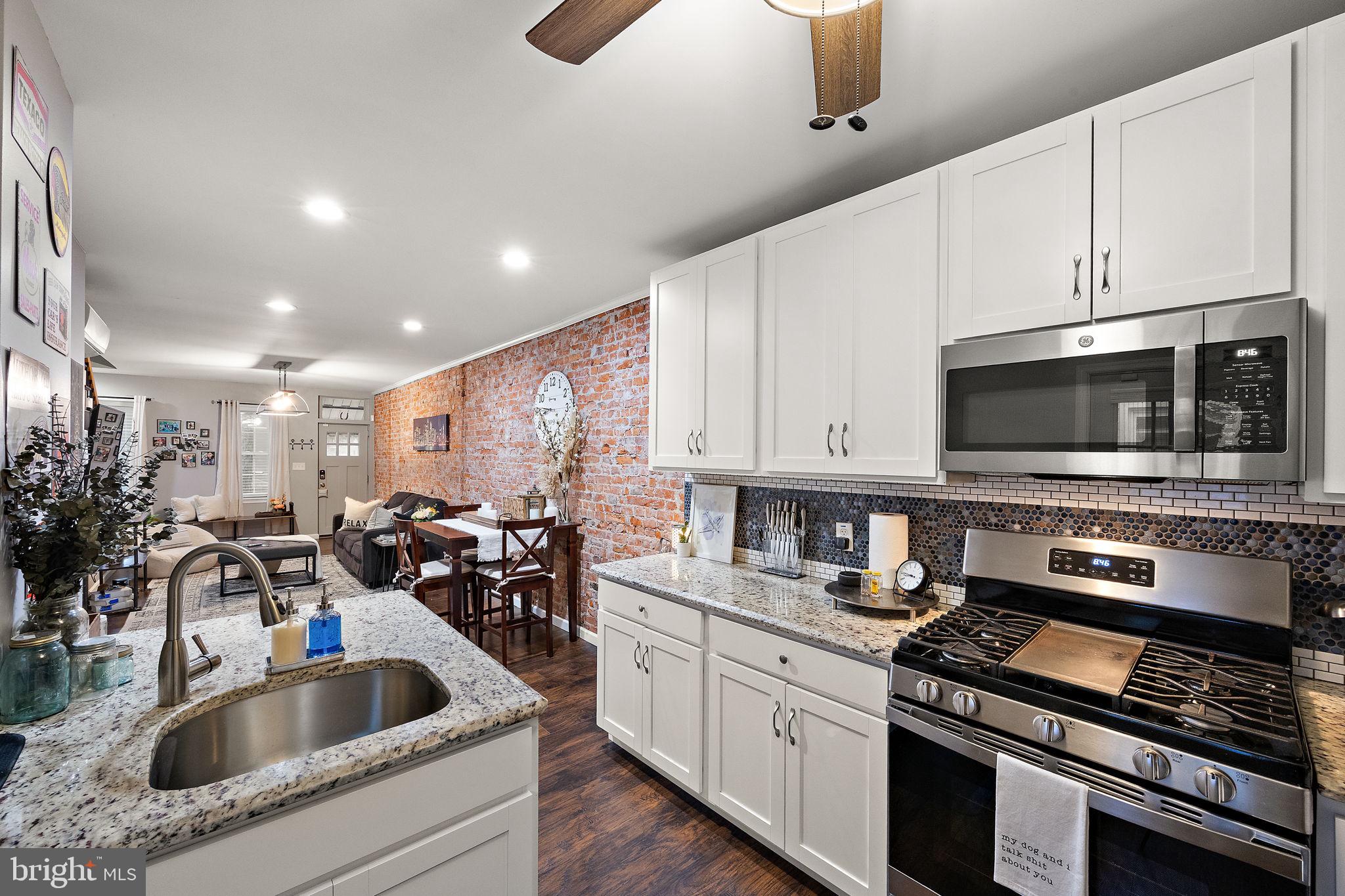 705 S VAN BUREN STREET