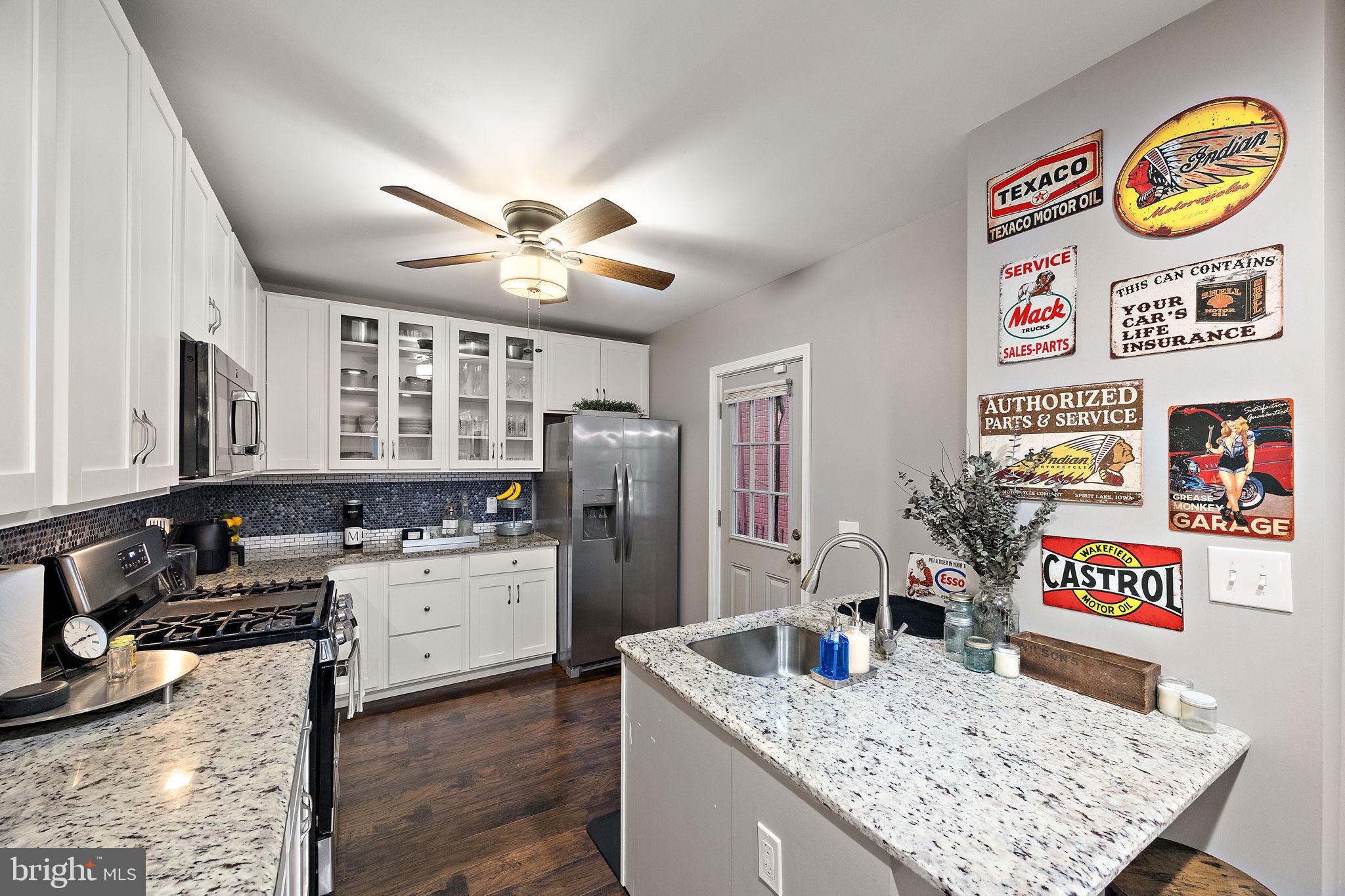 705 S VAN BUREN STREET