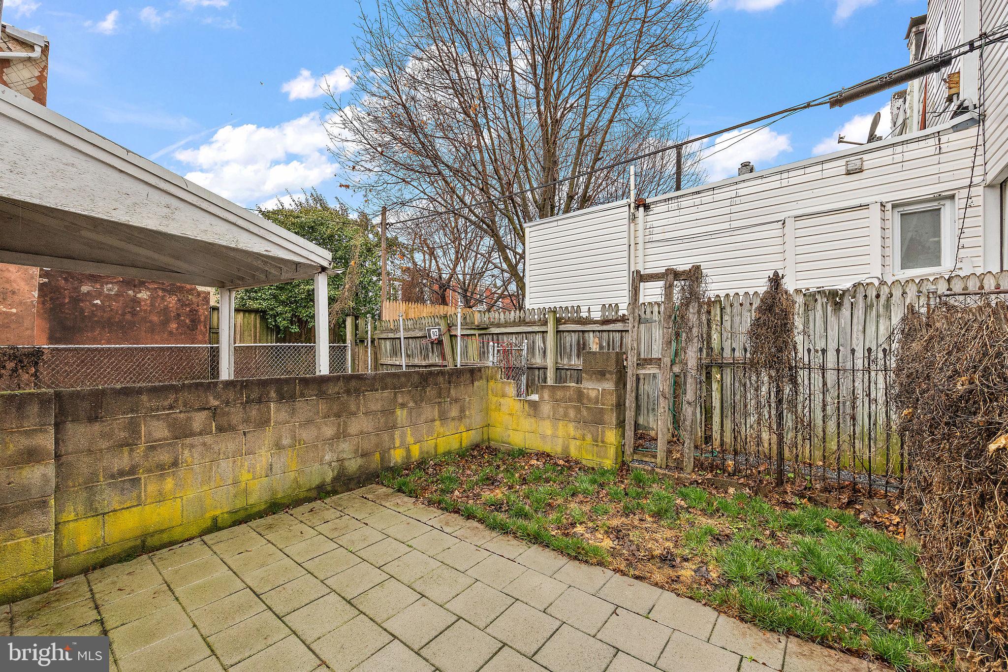 705 S VAN BUREN STREET