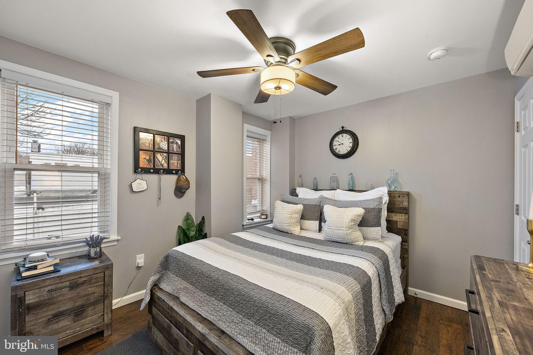 705 S VAN BUREN STREET