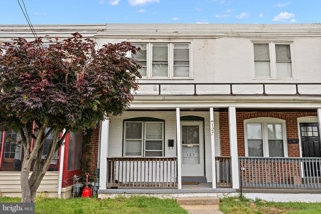 127 EASTLAWN AVENUE