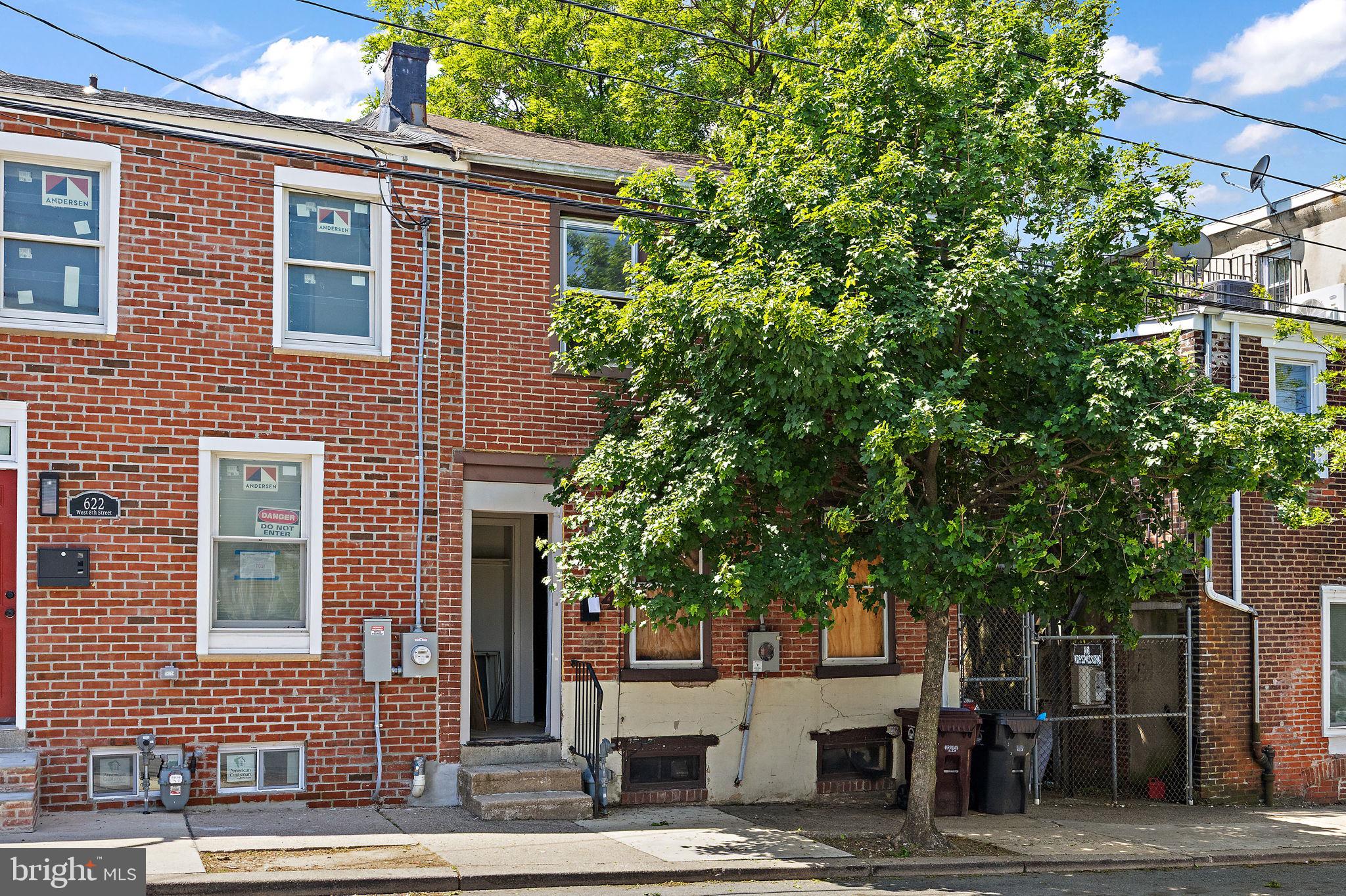 624 W 8TH STREET