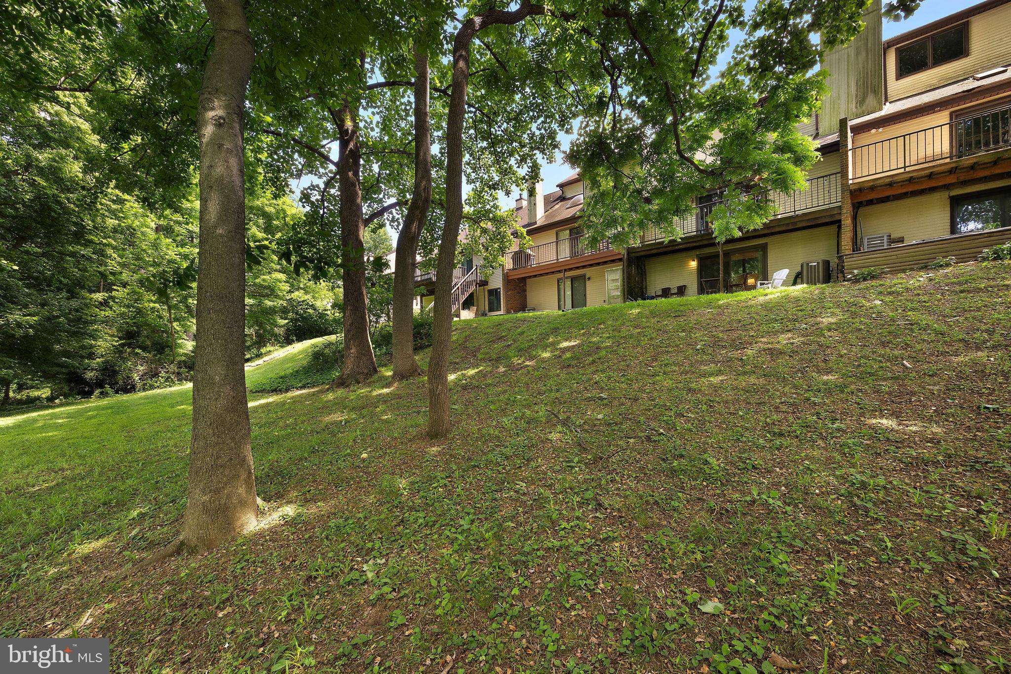 5415 DORAL DRIVE