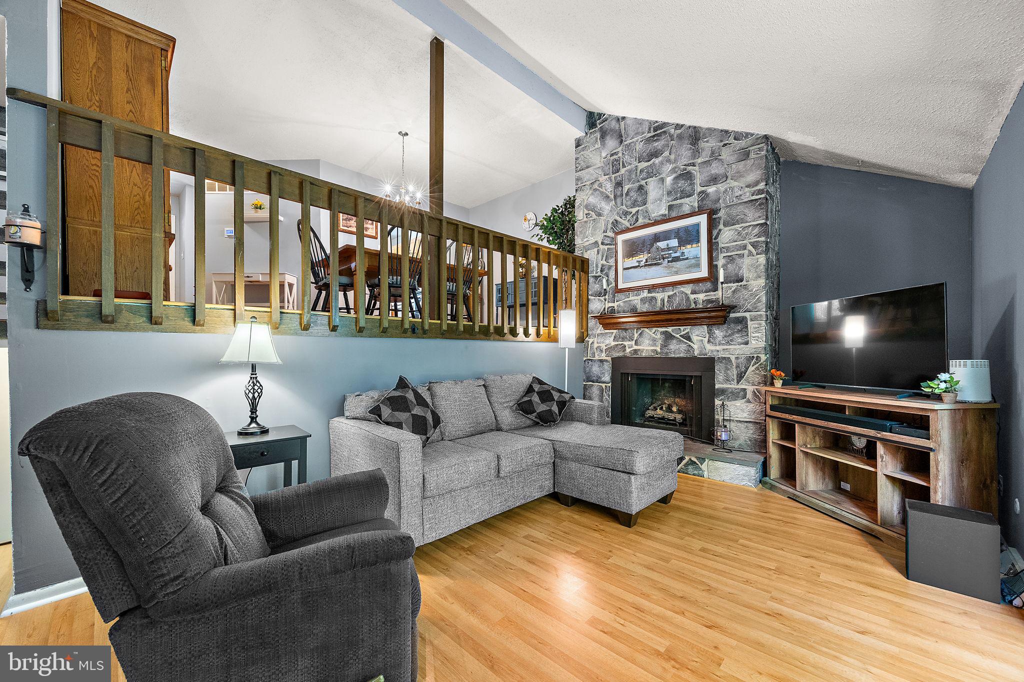 5415 DORAL DRIVE