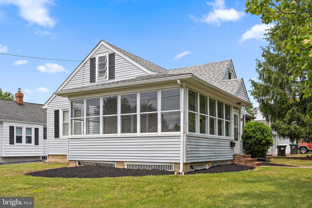 101 CURTIS AVENUE