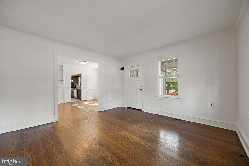 101 CURTIS AVENUE