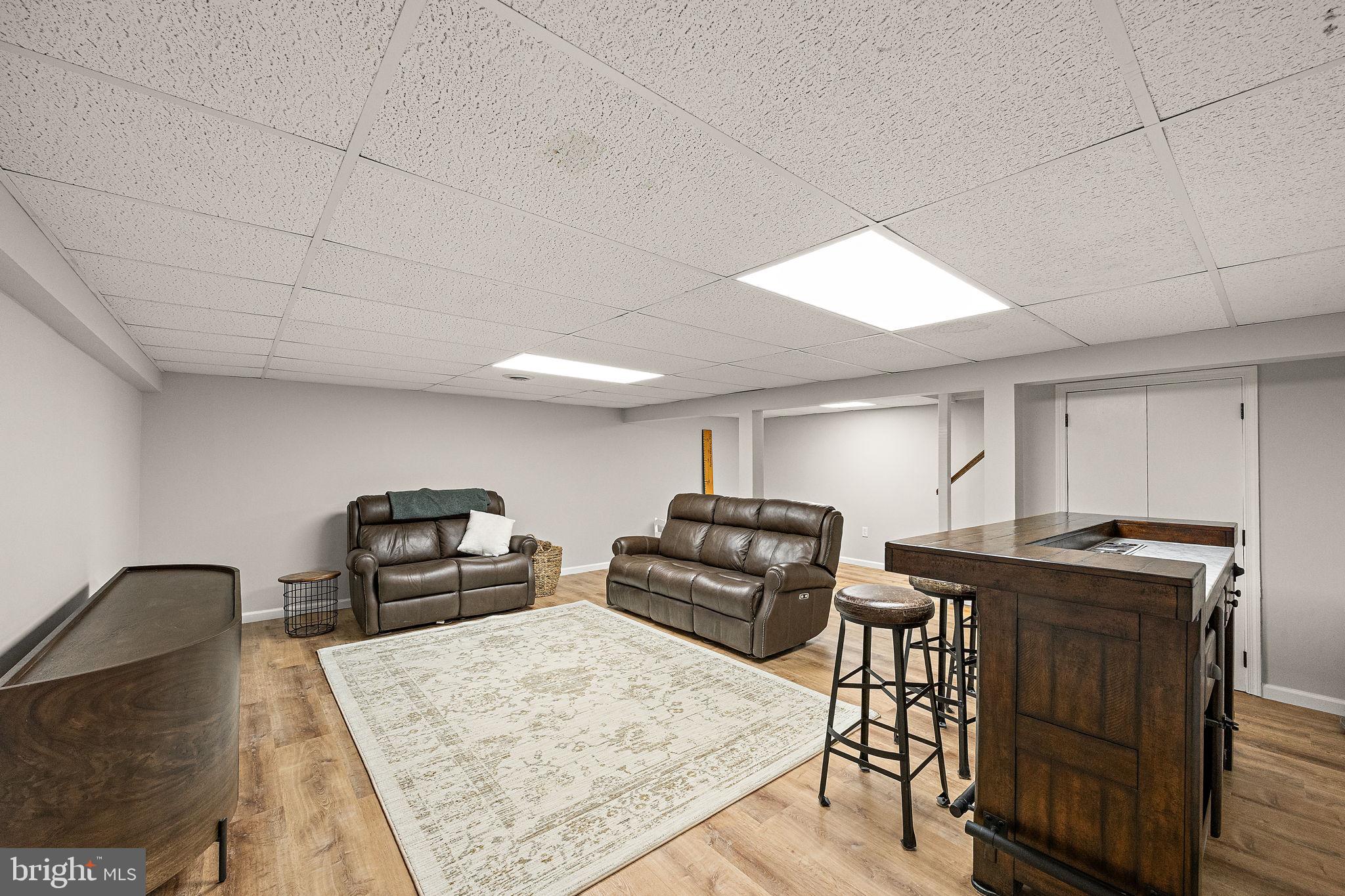 2511 NORTH GATE