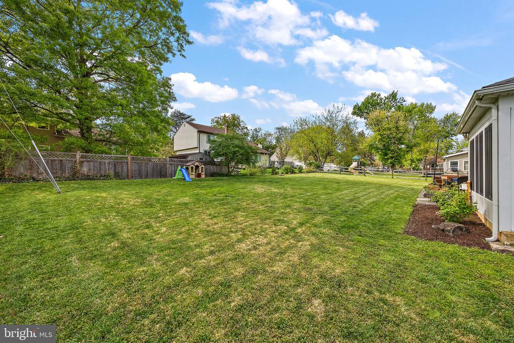 2511 NORTH GATE