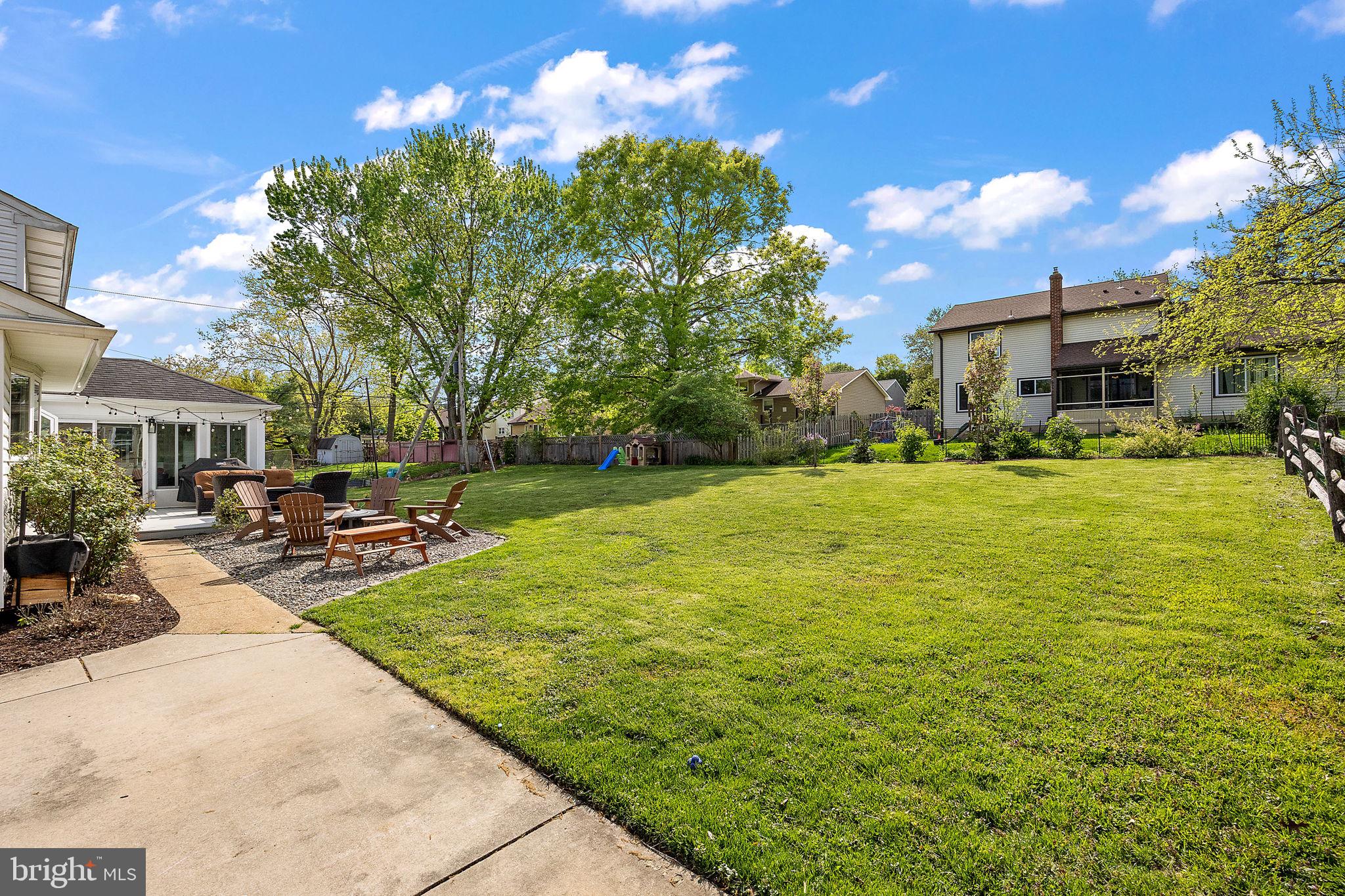 2511 NORTH GATE